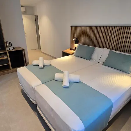 Hostal Rambla 24 By Holihome Alicante Exterior photo